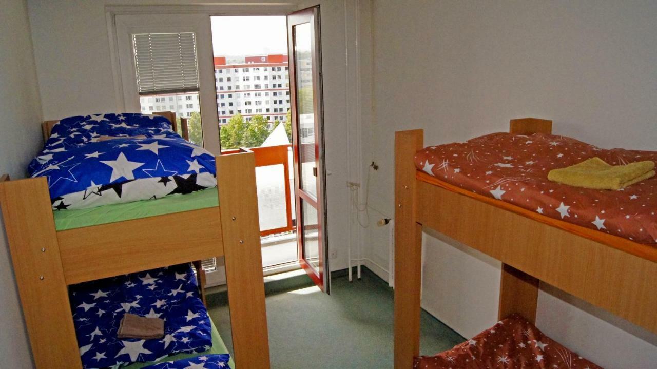 Km House Cerny Most Ostello Praga Esterno foto