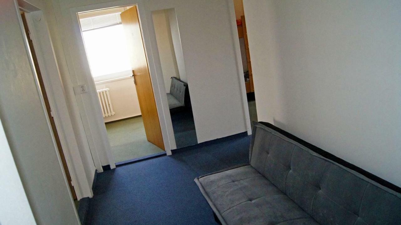 Km House Cerny Most Ostello Praga Esterno foto
