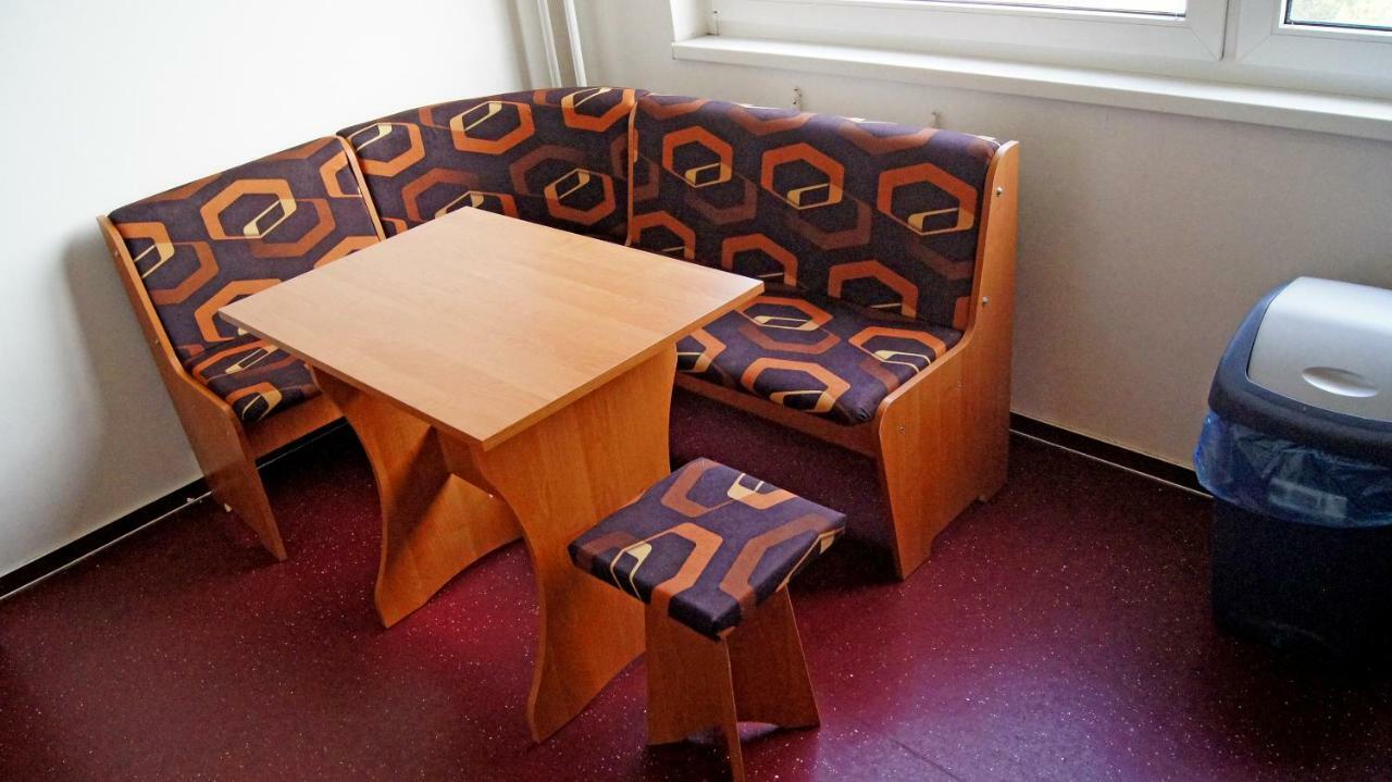 Km House Cerny Most Ostello Praga Esterno foto