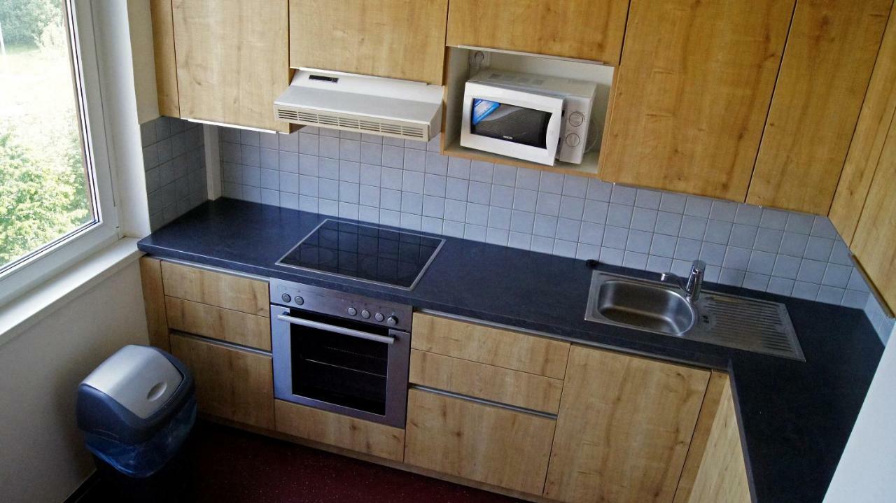 Km House Cerny Most Ostello Praga Esterno foto