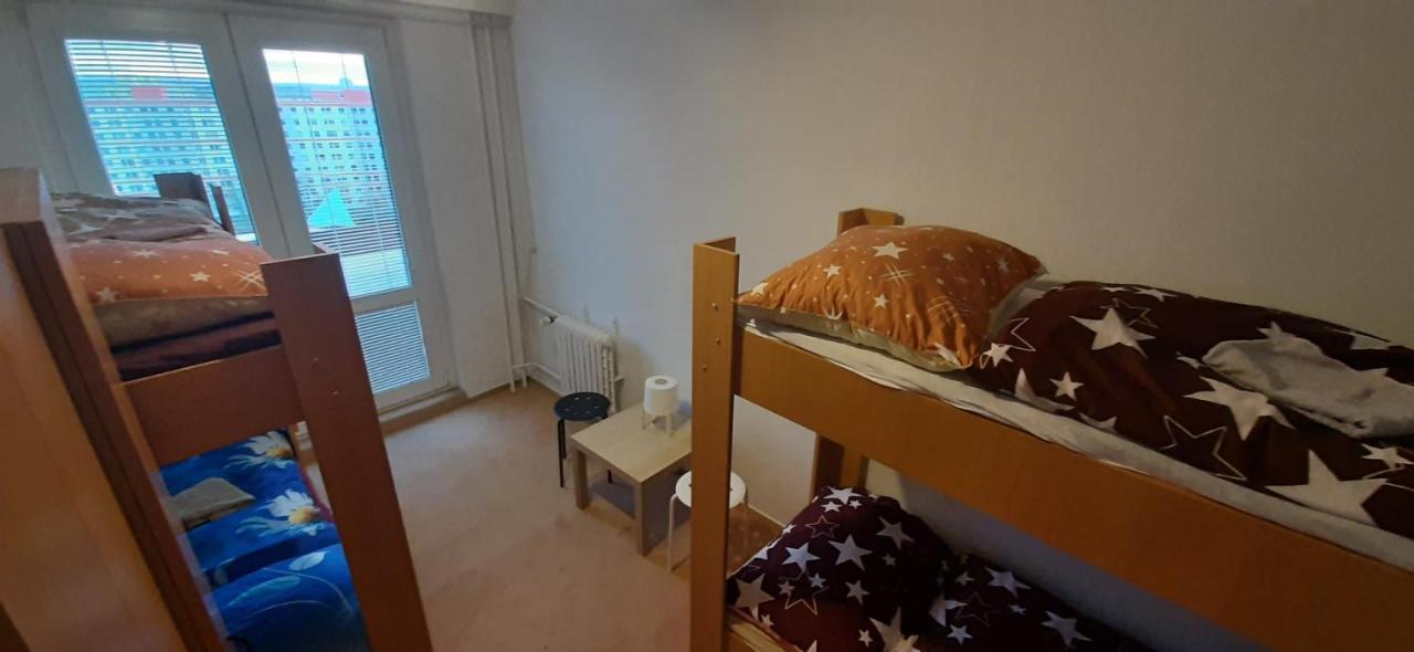 Km House Cerny Most Ostello Praga Esterno foto