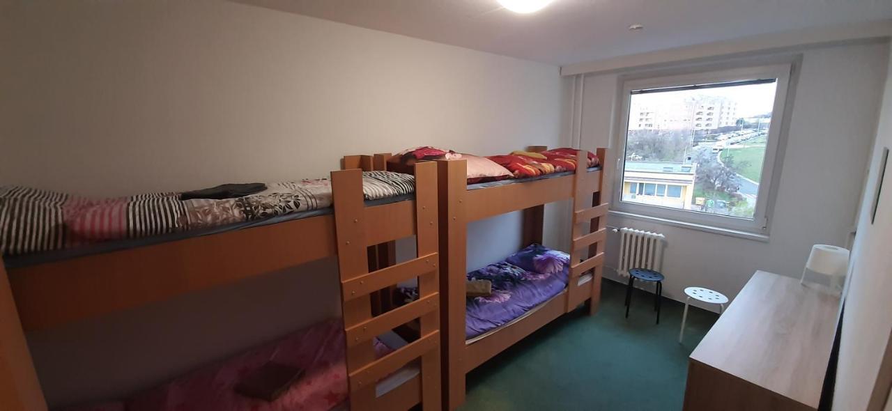 Km House Cerny Most Ostello Praga Esterno foto